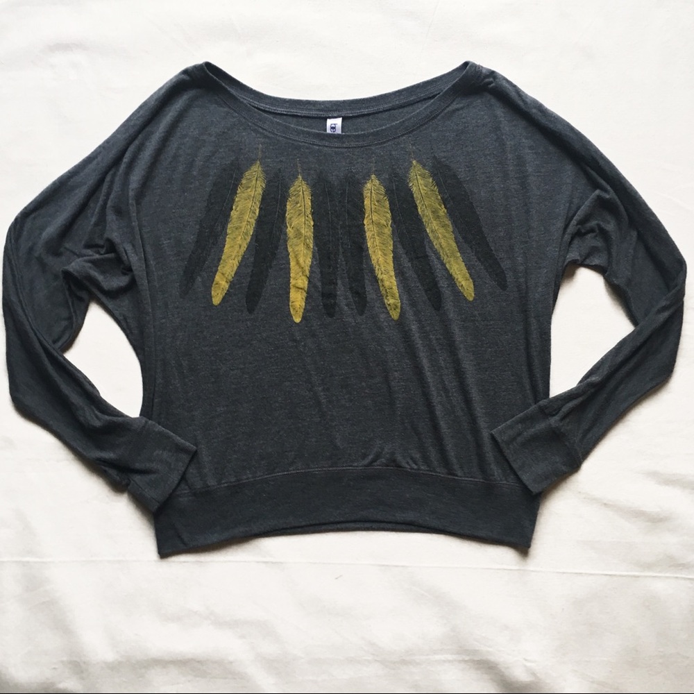 Bella Long-Sleeved Feather Print Charcoal Top, Lrg